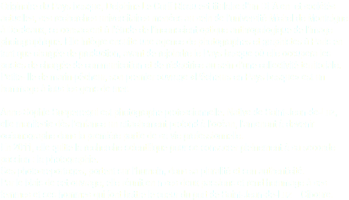 Originaire du Pays basque, Delphine Le Corff Ricau est titulaire d’un DEA en et sociétés actuelles, ses recherches universitaires menées au sein de l’université Michel de Montaigne à Bordeaux, se consacrent à l’étude de l’inconscient optique anthropologique de l’image photographique. Elle intègre ensuite une agence de photographes et graphistes à Paris en tant que chargée de production, avant de rejoindre le Pays basque où elle occupera les postes de chargée de communication et de rédactrice au sein d’une collectivité territoriale. Petite- lle de marin-pêcheur, son premier ouvrage «Pêcheurs en Pays basque» est un hommage à tous les gens de mer. Anne-Sophie Susperregui est photographe professionnelle. Native de Saint-Jean-de-Luz, elle manifeste dès l’enfance un attachement profond à l’océan, l’amenant à devenir océanographe dans la première partie de sa vie professionnelle. En 2011, elle quitte la recherche scientifique pour se consacrer pleinement à sa seconde passion : la photographie. Ses photosreportages, portent sur l’humain, dans sa pluralité et son authenticité. Par le biais de cet ouvrage, elle réunit en n ses deux passions et rend hommage à ses femmes et ses hommes qui font battre le coeur du port de Saint-Jean-de-Luz – Ciboure.